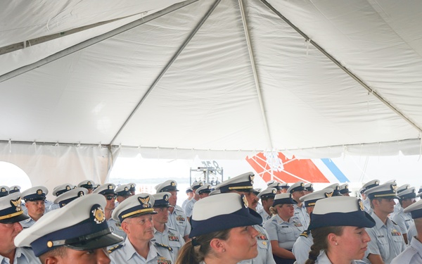 Coast Guard Cutter Stone holds change-of-command ceremony