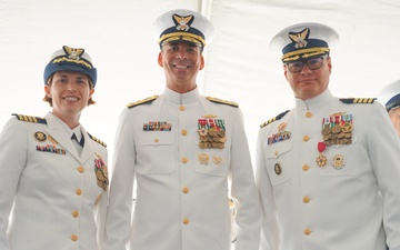 Coast Guard Cutter Stone holds change-of-command ceremony
