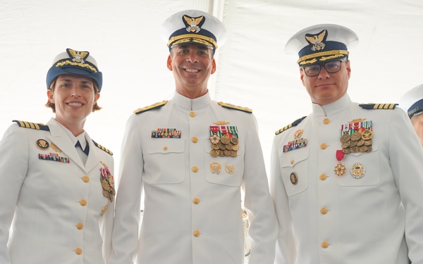 Coast Guard Cutter Stone holds change-of-command ceremony