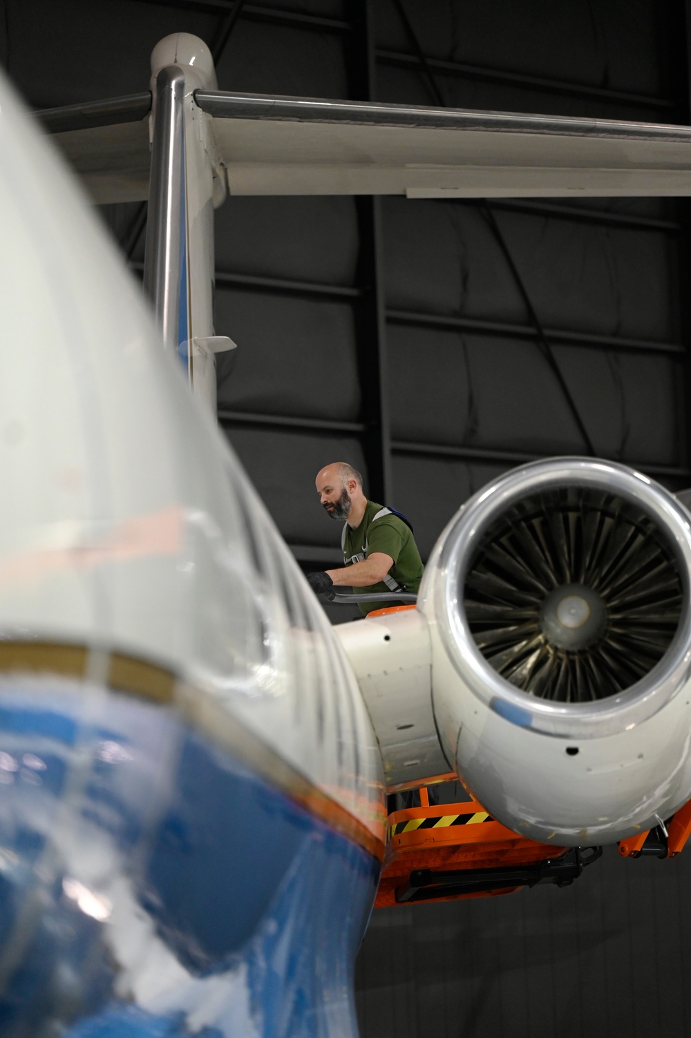Presidential Aircraft polished for NATO event