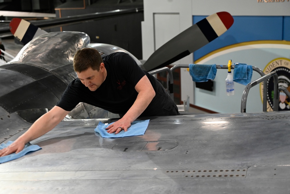 Presidential Aircraft polished for NATO event