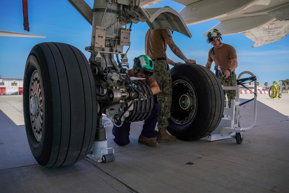 VP-5 OPERATIONS AT NAVAL AIR STATION SIGONELLA
