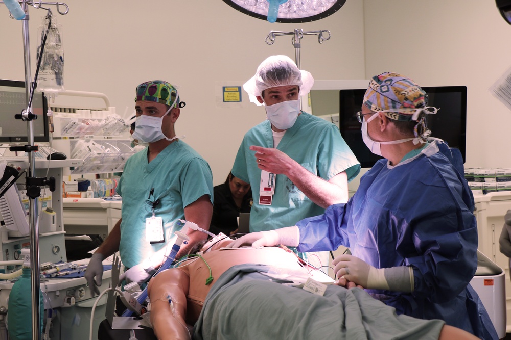 WBAMC Trains Anesthesiologists in MOCA Simulation to Strengthen Military Medical Readiness