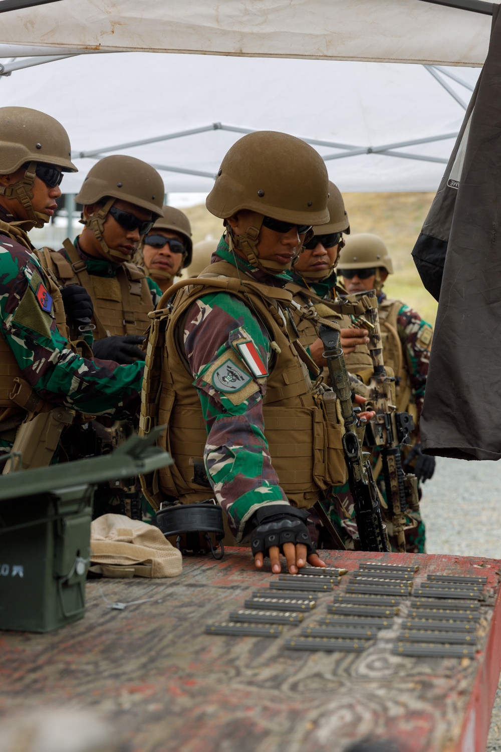 U.S. Marines, Indonesian Korps Marinir participate in live-fire range