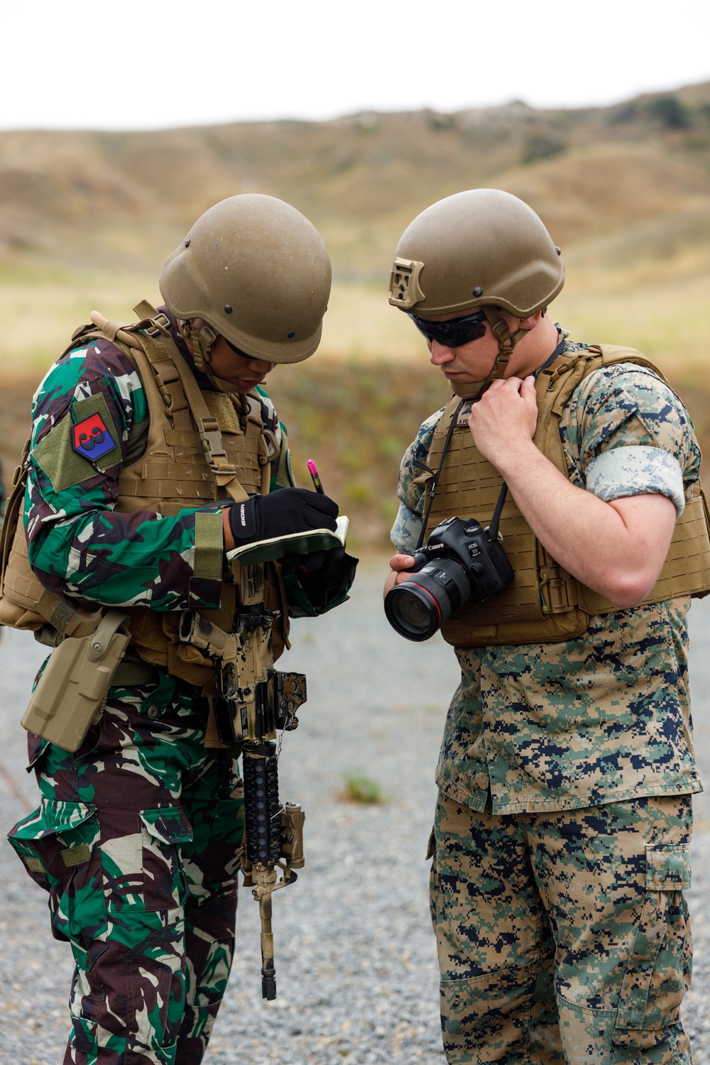 U.S. Marines, Indonesian Korps Marinir participate in live-fire range
