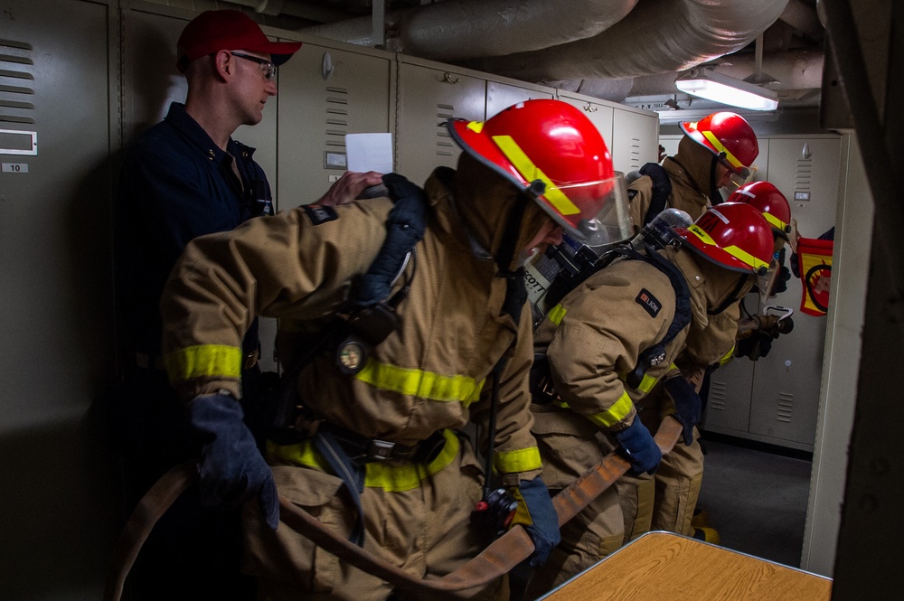 Ronald Reagan Sailors participate in General Quarters drill