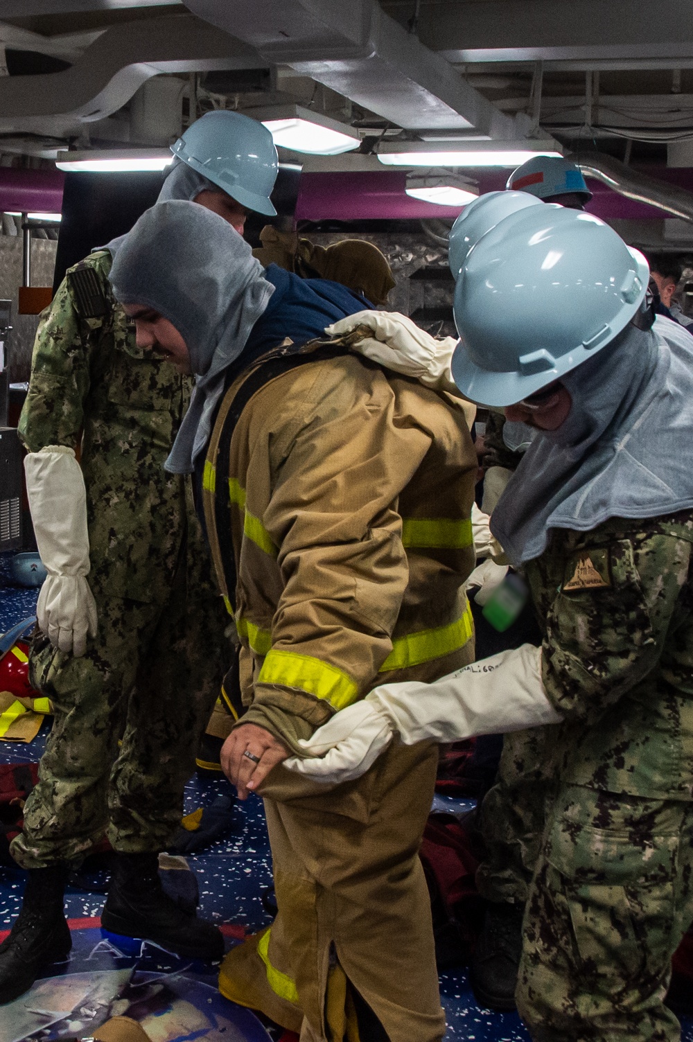 Ronald Reagan Sailors participate in General Quarters drill