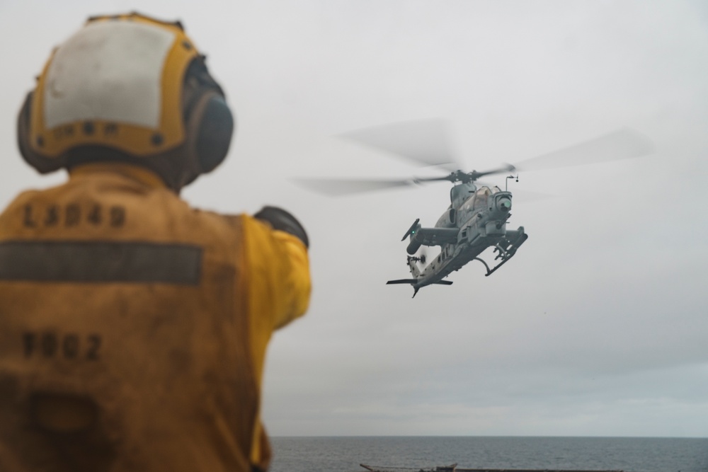 QUART: HMLA-369 Conducts Deck Landing Qualifications Aboard USS Harpers Ferry