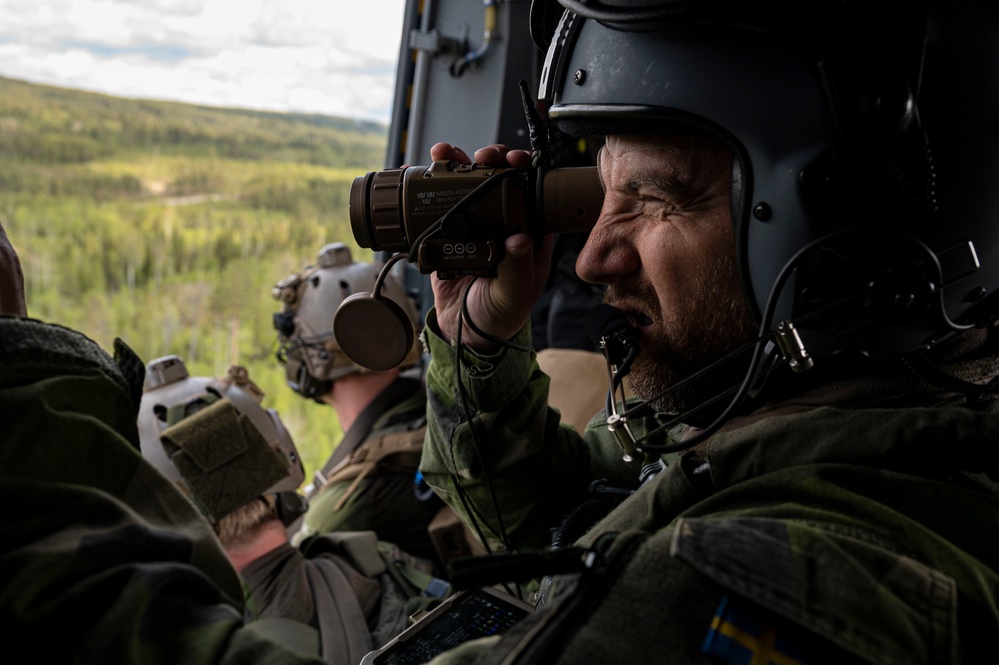 U.S. and Sweden partner for land navigation exercise