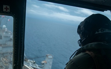 QUART: HMLA-369 Touches Down on USS Harpers Ferry