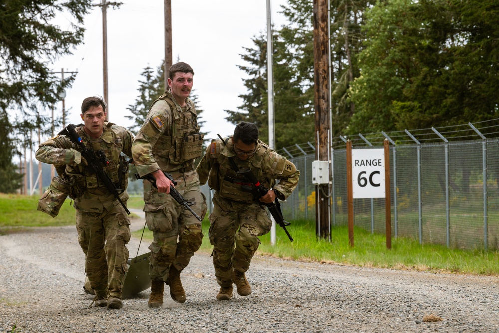 Hunt, Race, Compete: 3-161 hosts first annual Dark Rifle Cup