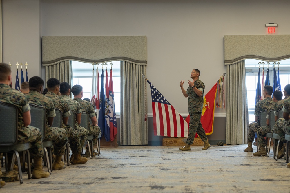 Sergeant Major of the Marine Corps visits 2nd MAW