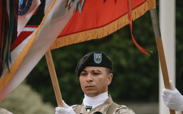 U.S. Soldiers participate in Cérémonie Borne Zéro