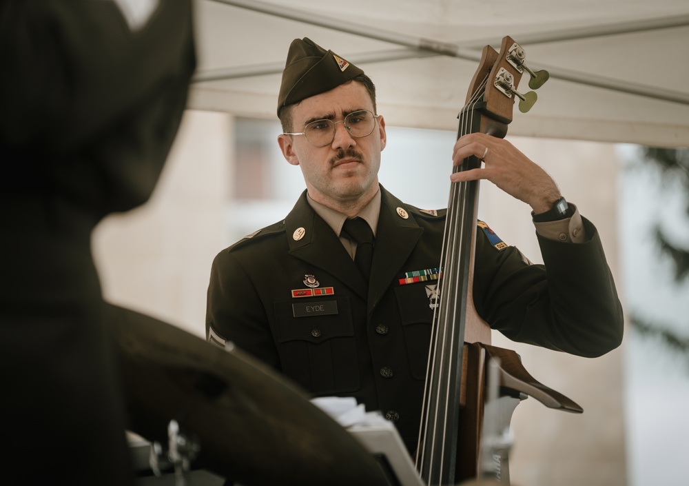 U.S. Soldiers participate in Cérémonie Borne Zéro