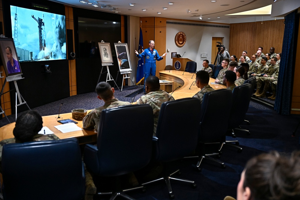 Guardian Q-and-A with astronaut Col. Hague