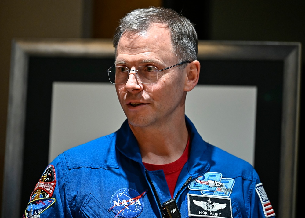 Guardian Q-and-A with astronaut Col. Hague