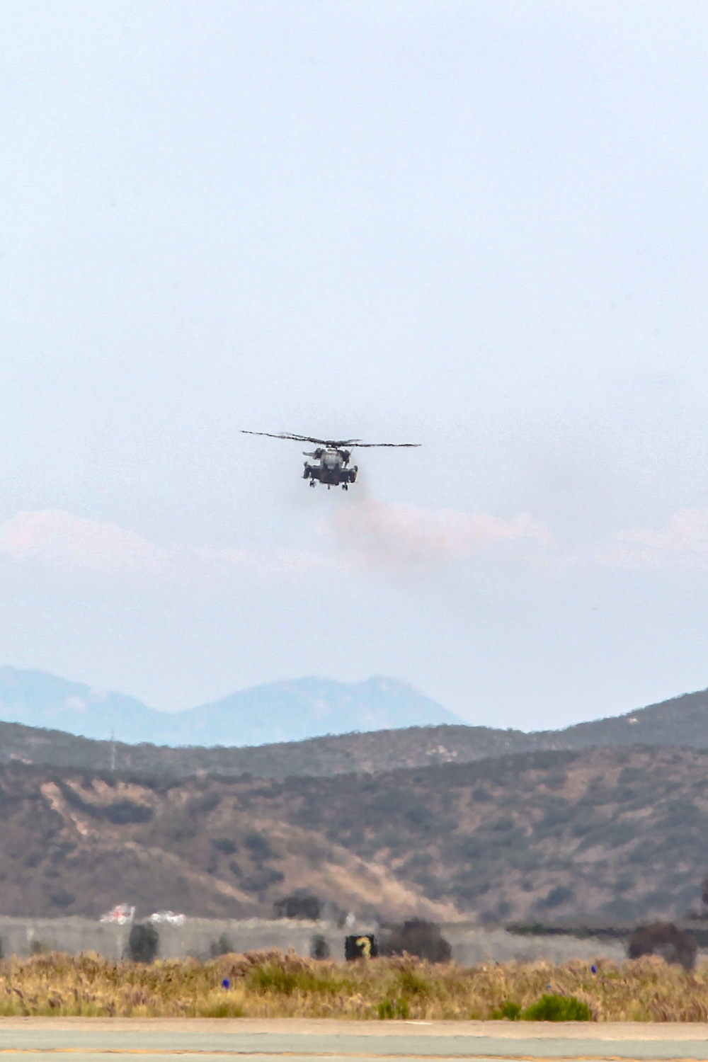 3rd MAW Commanding General flies with Warhorse