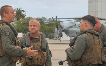 3rd MAW Commanding General flies with Warhorse