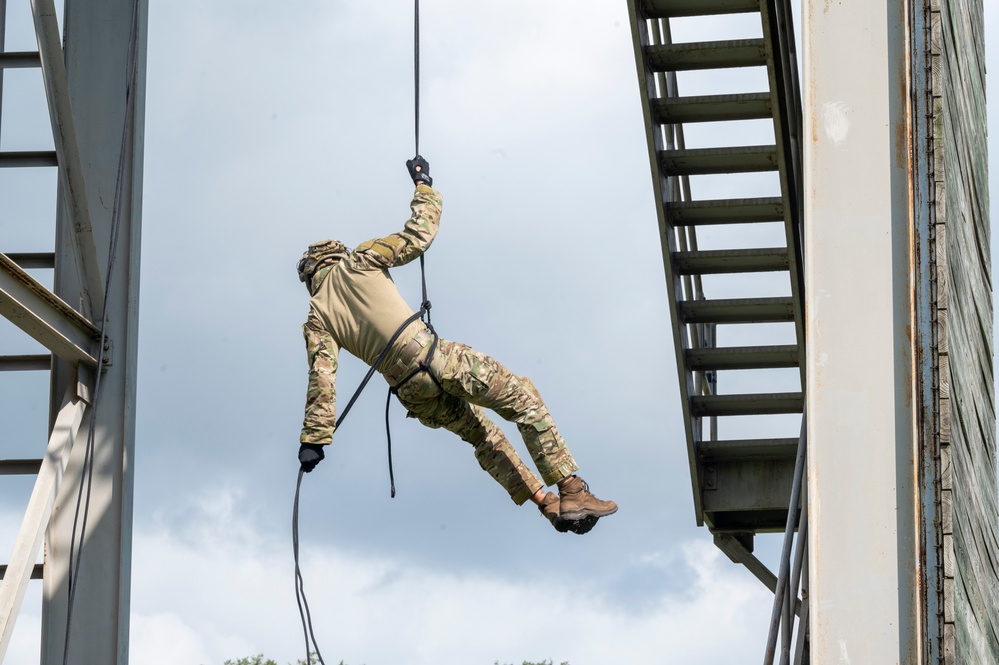 TACP Rappel Training