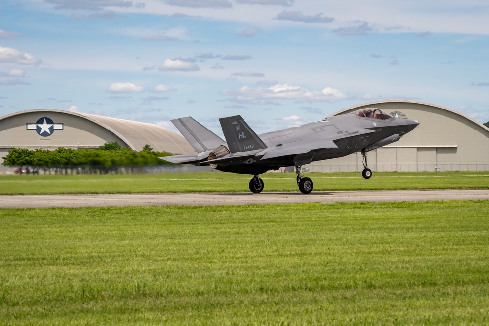NMUSAF welcomes the F-35