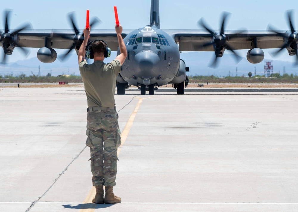 79th RGS Aircraft Recovery and through-flight maintenance