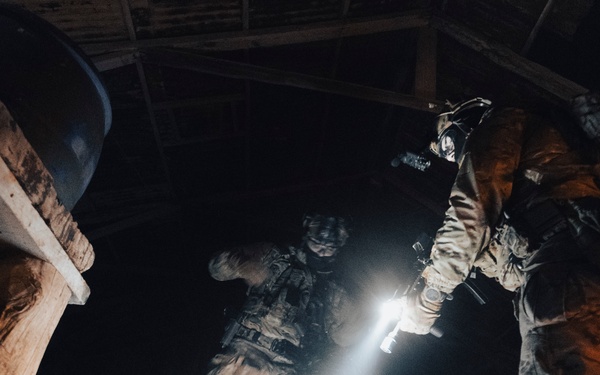 SOUTHERN STAR 25 SOF Compound Raid Drills