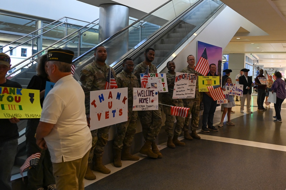 Vietnam and Korean War Veterans Welcomed Home by Community