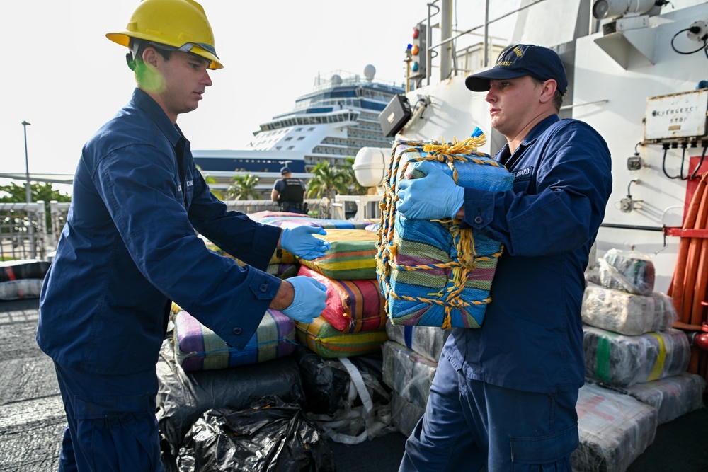 Coast Guard offloads more than $138 million in illicit drugs interdicted in Caribbean Sea