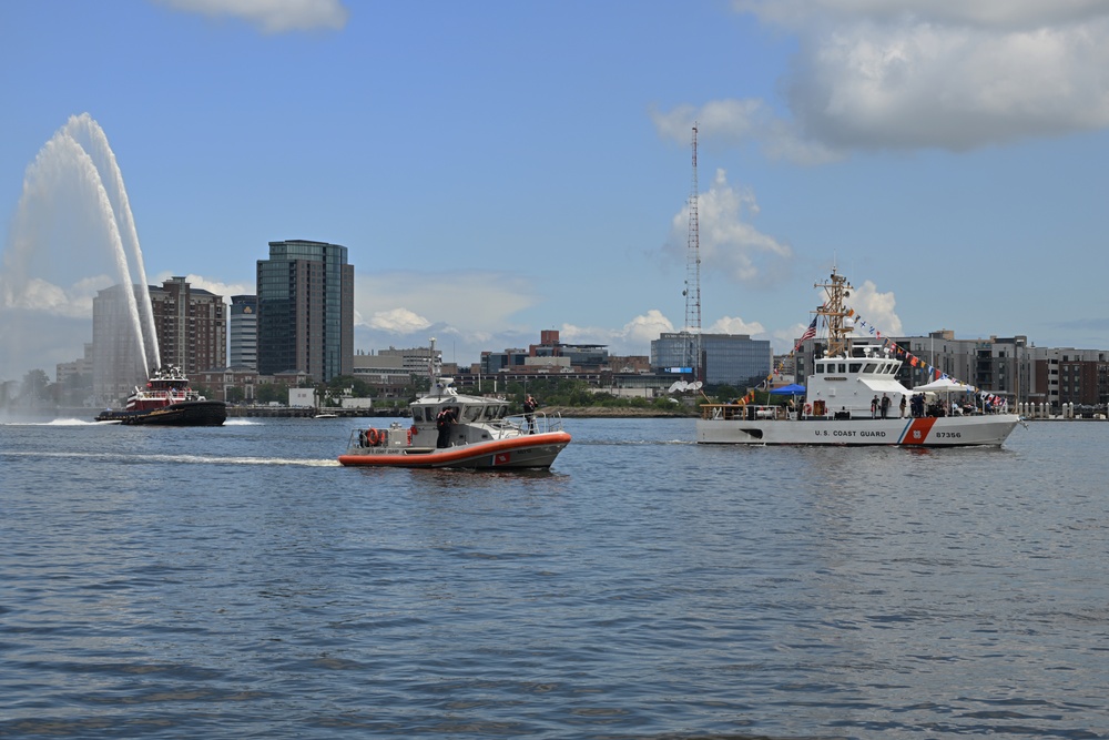 Coast Guard participates in Norfolk Harborfest 2025