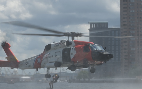 Coast Guard participates in Norfolk Harborfest 2025