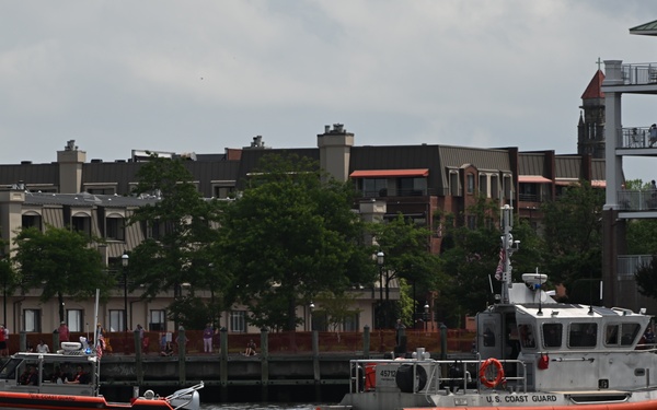 Coast Guard participates in Norfolk Harborfest 2025