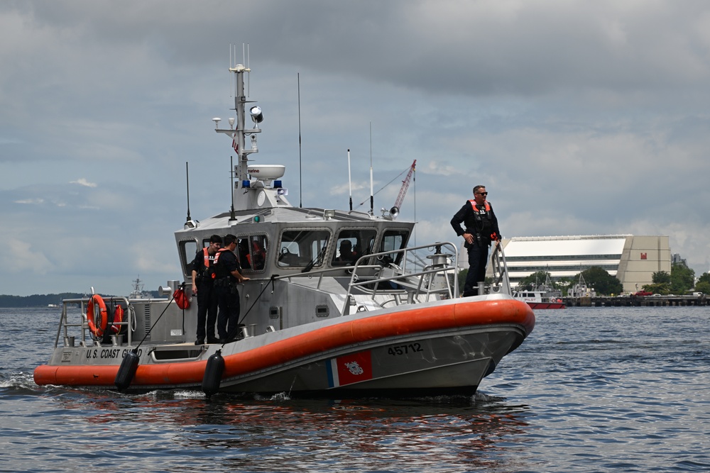 Coast Guard participates in Norfolk Harborfest 2025