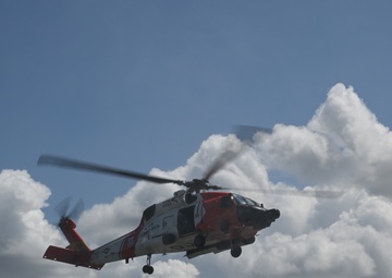 Coast Guard participates in Norfolk Harborfest 2025
