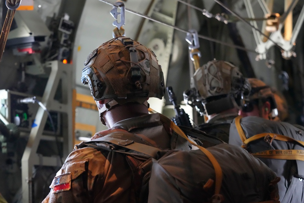 Chilean Paracaidistas Static Line Jump