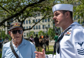 World War II Veteran tours ships during Portland Fleet Week