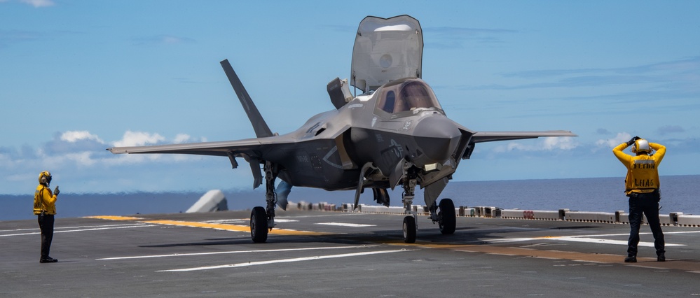 USS America (LHA 6) Conducts Flight Operations