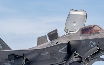 USS America (LHA 6) Conducts Flight Operations