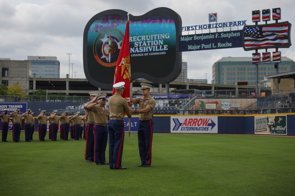 Recruiting Station Nashville Change of Command Ceremony