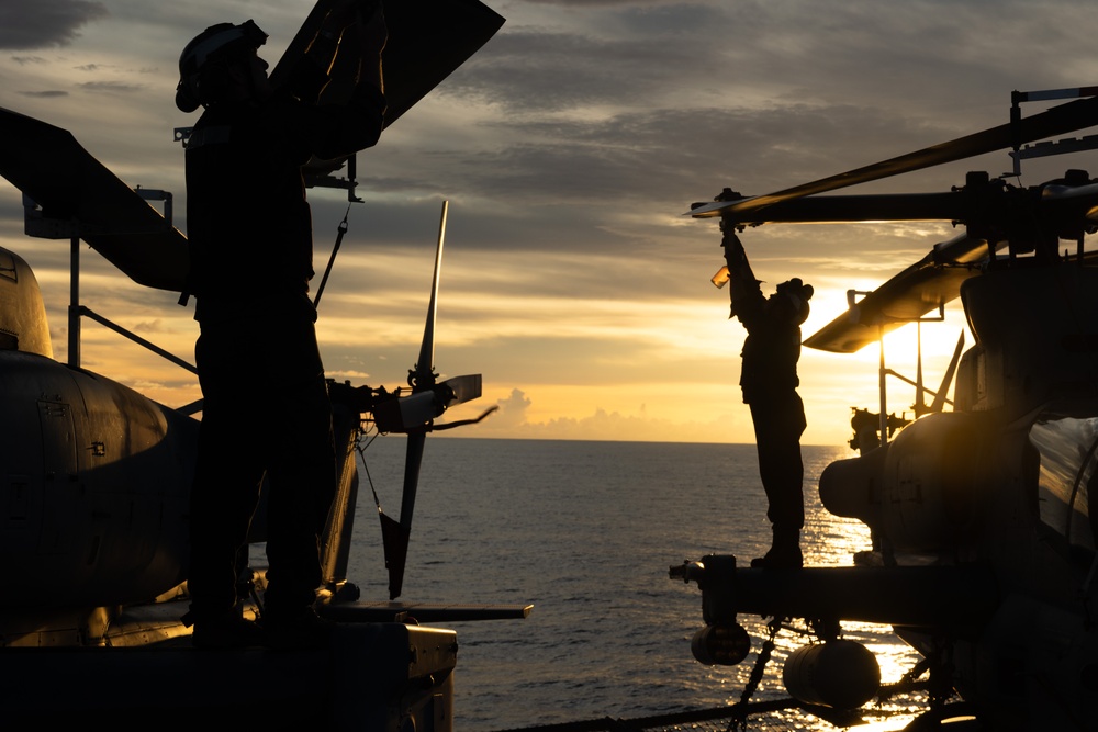 31st MEU | Flight Operations aboard USS San Diego