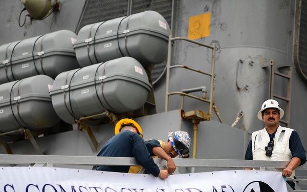 USS Comstock (LSD 45) Returns From Deployment