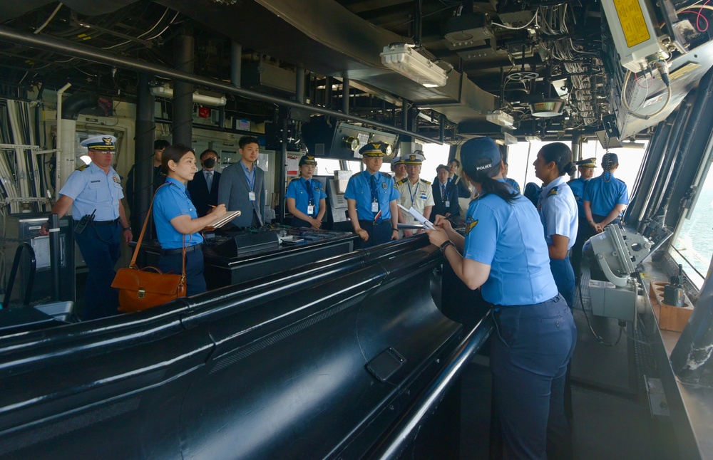 The Legend-class USCGC Stratton hosts Korea Coast Guard and Japanese Coast Guard members aboard while moored in Busan, Republic of Korea