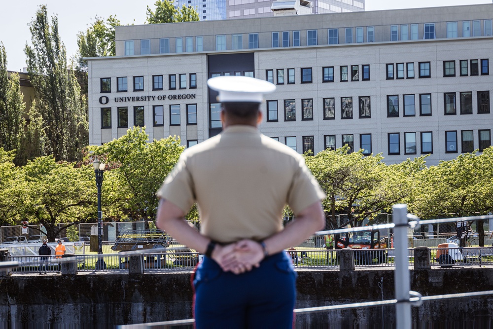 USS Mustin and USS Jack H. Lucas Arrive in Portland, Oregon