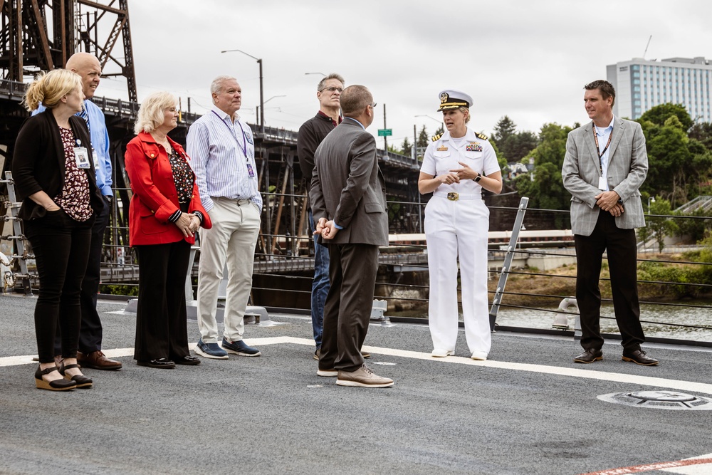 Portland Educators visit the USS Mustin (DDG-89) during Portland Fleet Week