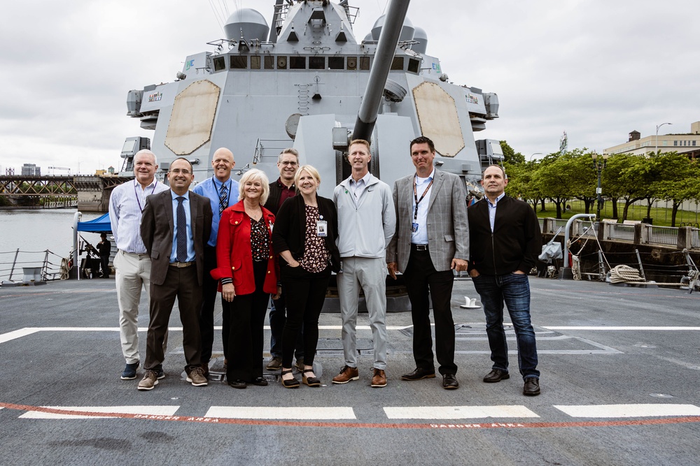 Portland Educators visit the USS Mustin (DDG-89) during Portland Fleet Week