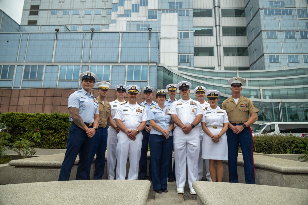 Commanders and Senior Enlisted Advisors visit Vets at the Portland VA Medical Center