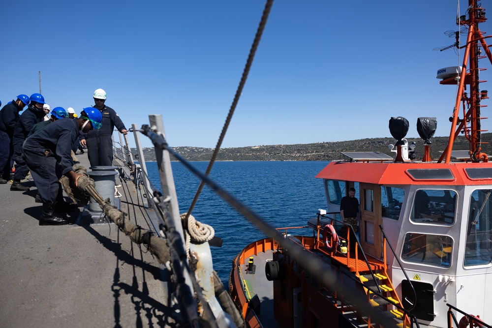 USS Oscar Austin (DDG 79) Arrives in Souda Bay, Greece