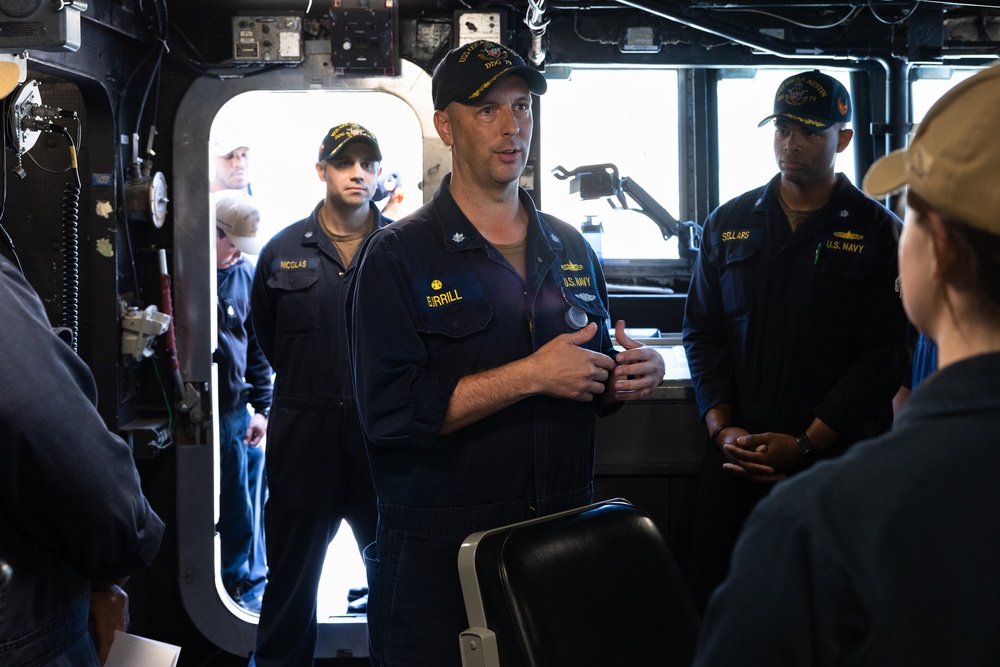USS Oscar Austin (DDG 79) Conducts Change of Command Ceremony