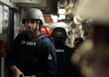 USS Curtis Wilbur (DDG 54) Conduct Anti-Terrorism Drill