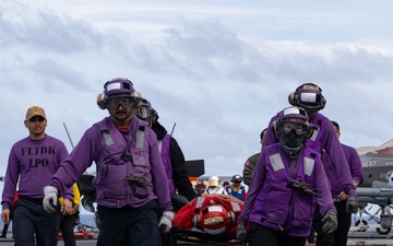USS America (LHA 6) Conducts Aviation Firefighting Training