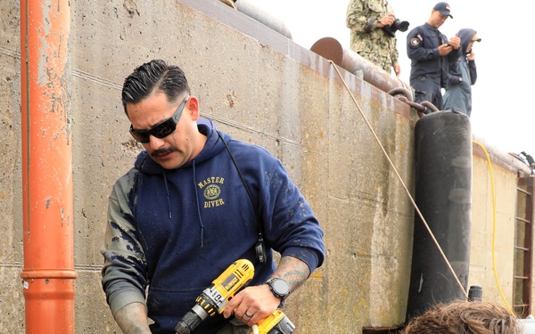 U.S. Navy Divers, Latvian Divers Build Underwater During BALTOPS 25